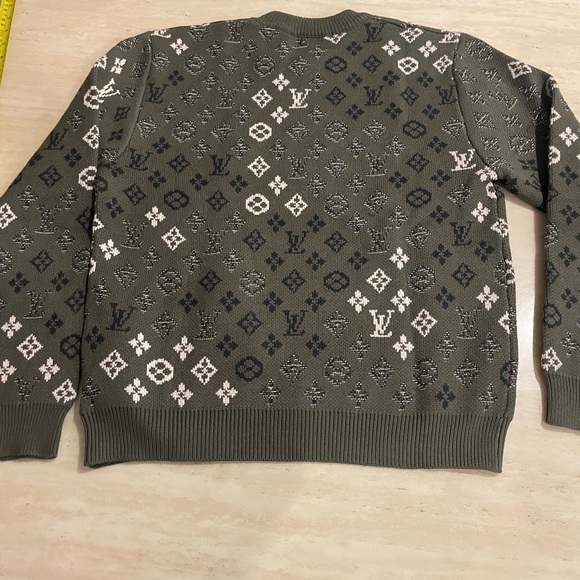 Louis Vuitton Olive and Black Monogram Crewneck Sweater - Picture 4 of 4